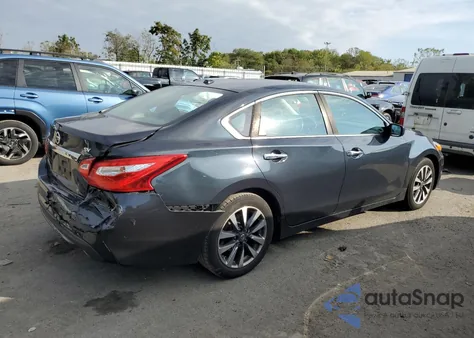 2017 Nissan Altima 2.5 z USA, uszkodzony, nr VIN 1N4AL3AP1HC120835